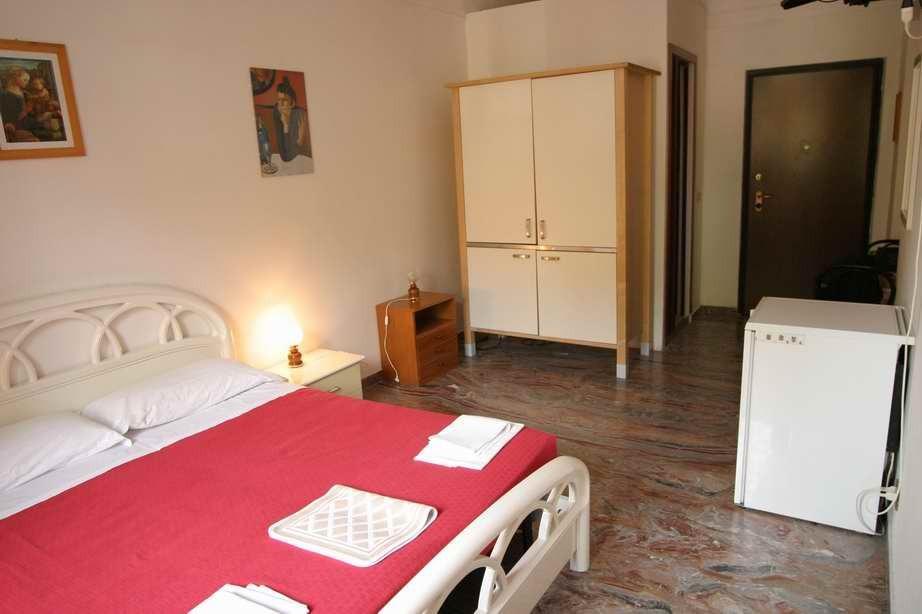 Vatican Rooms Guest House Rome Bagian luar foto