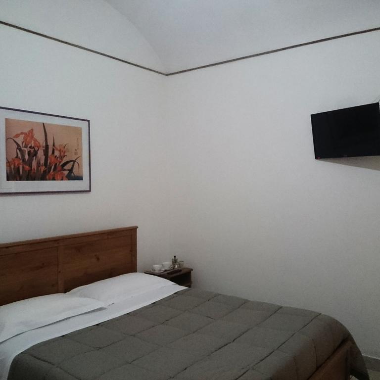 Vatican Rooms Guest House Rome Bagian luar foto